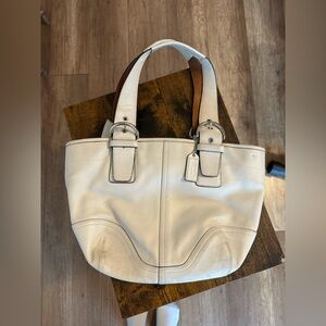 Coach White Leather Purse, Y2K Vintage, Early 2000’s
